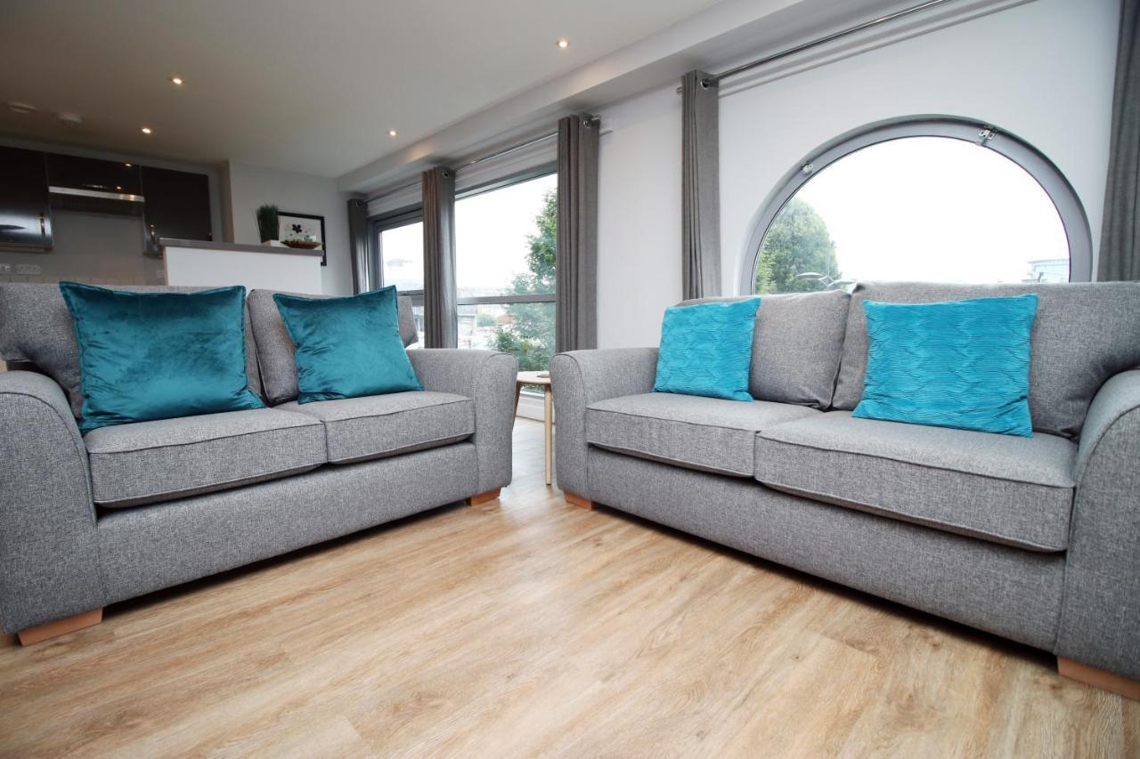 Apartment Violets Corner Luxury Town Great Location In The South West Swindon